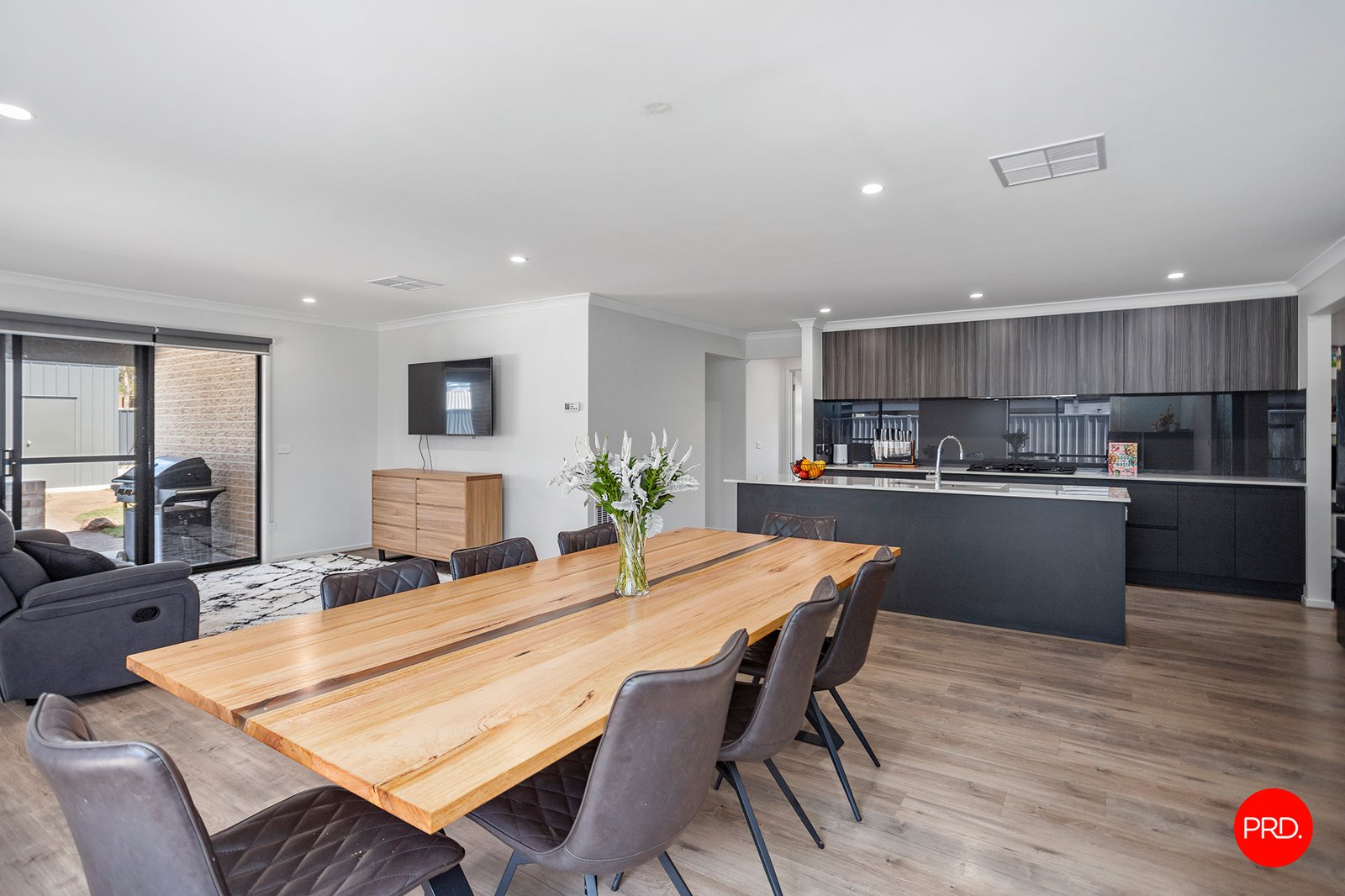 305 Mackenzie Street West  KANGAROO FLAT 11