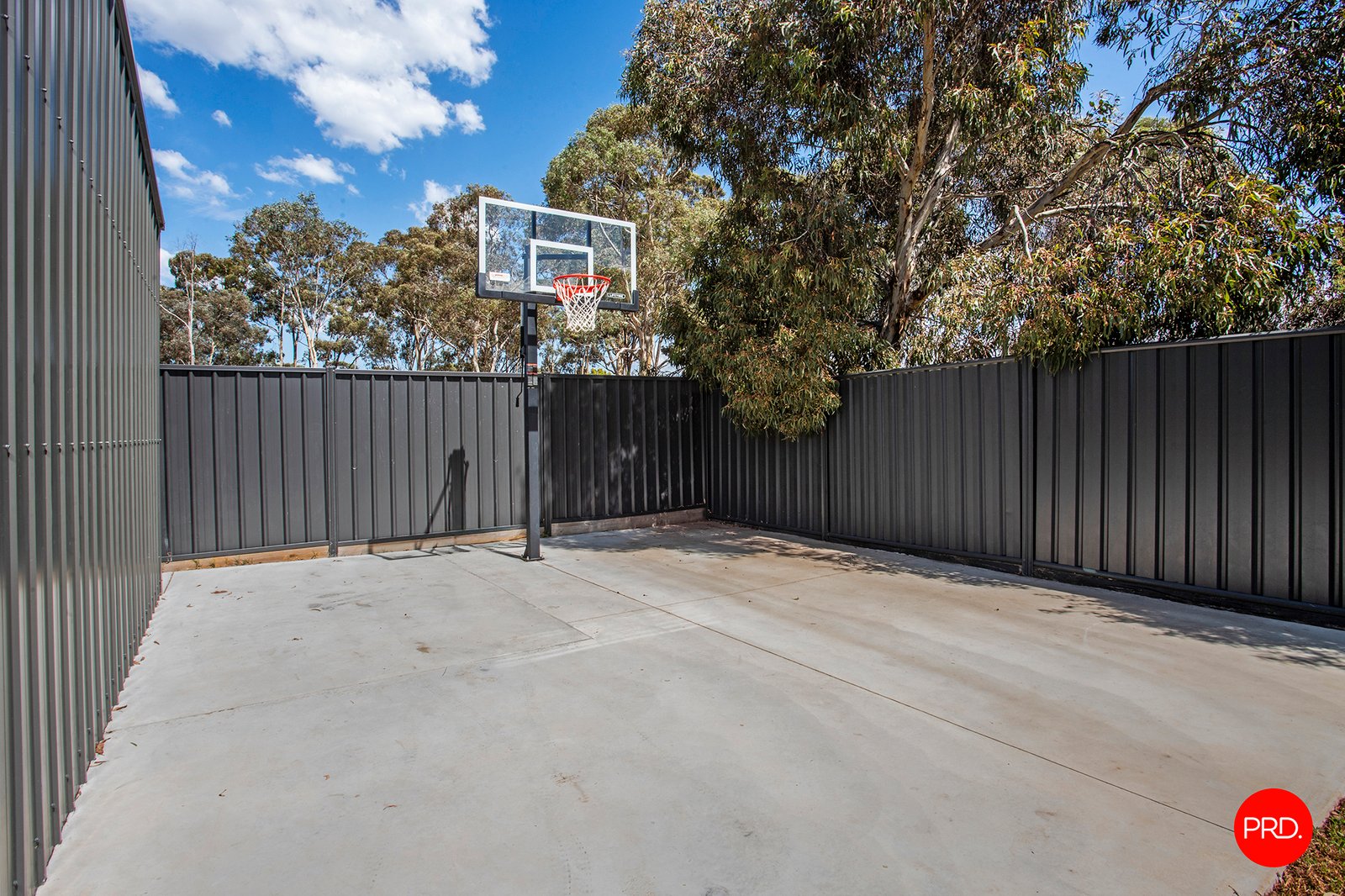 305 Mackenzie Street West  KANGAROO FLAT 24