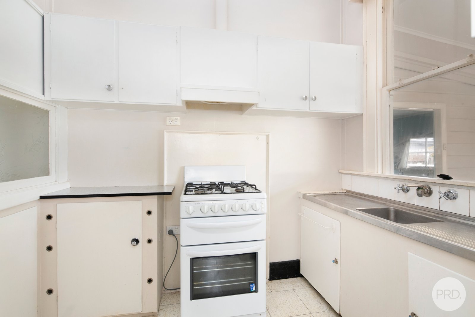 305 Main Road GOLDEN POINT 7