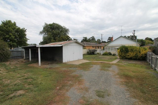 305 Main Road GOLDEN POINT 24