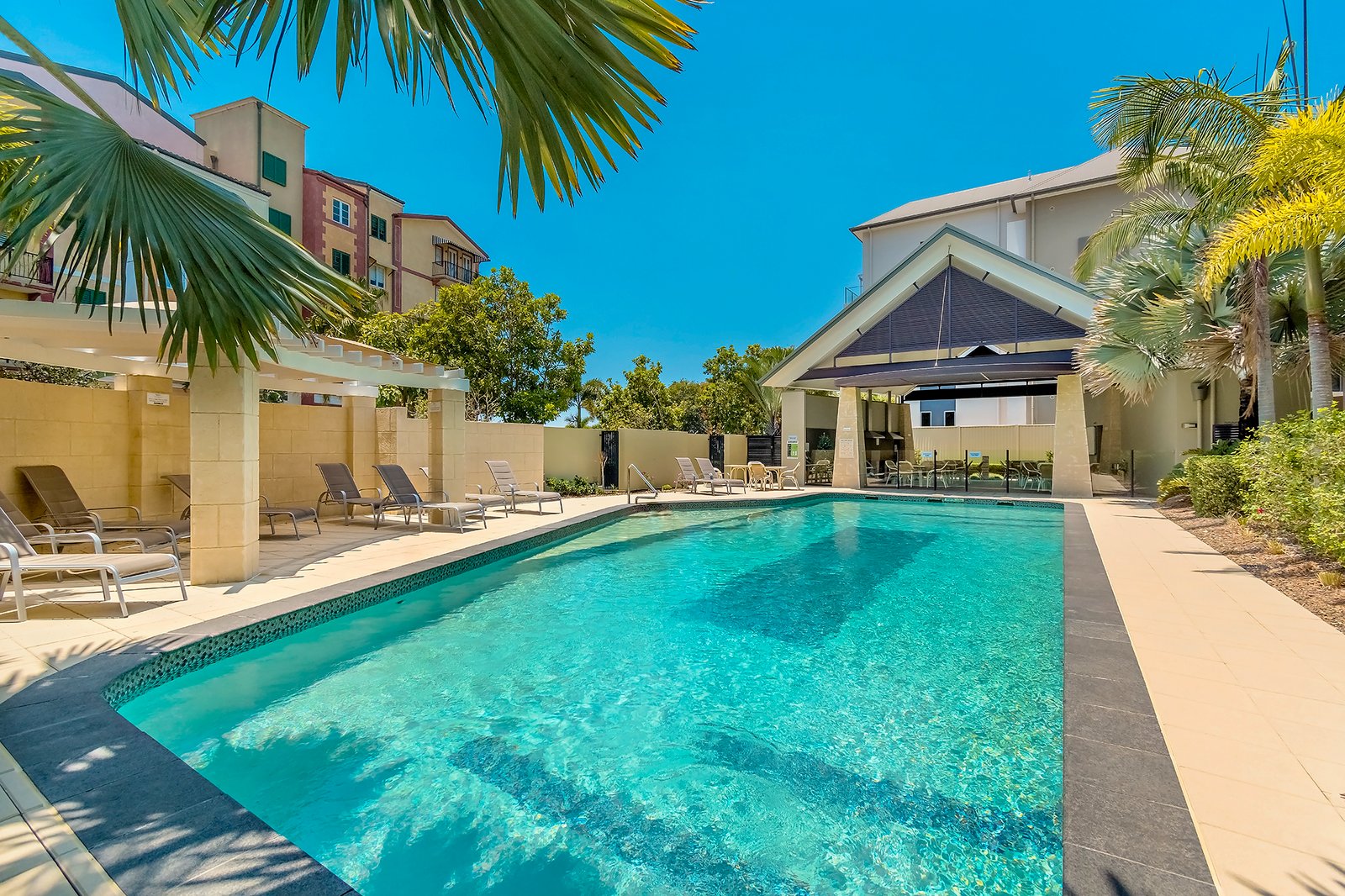 3050 Quay South Drive CARRARA 12