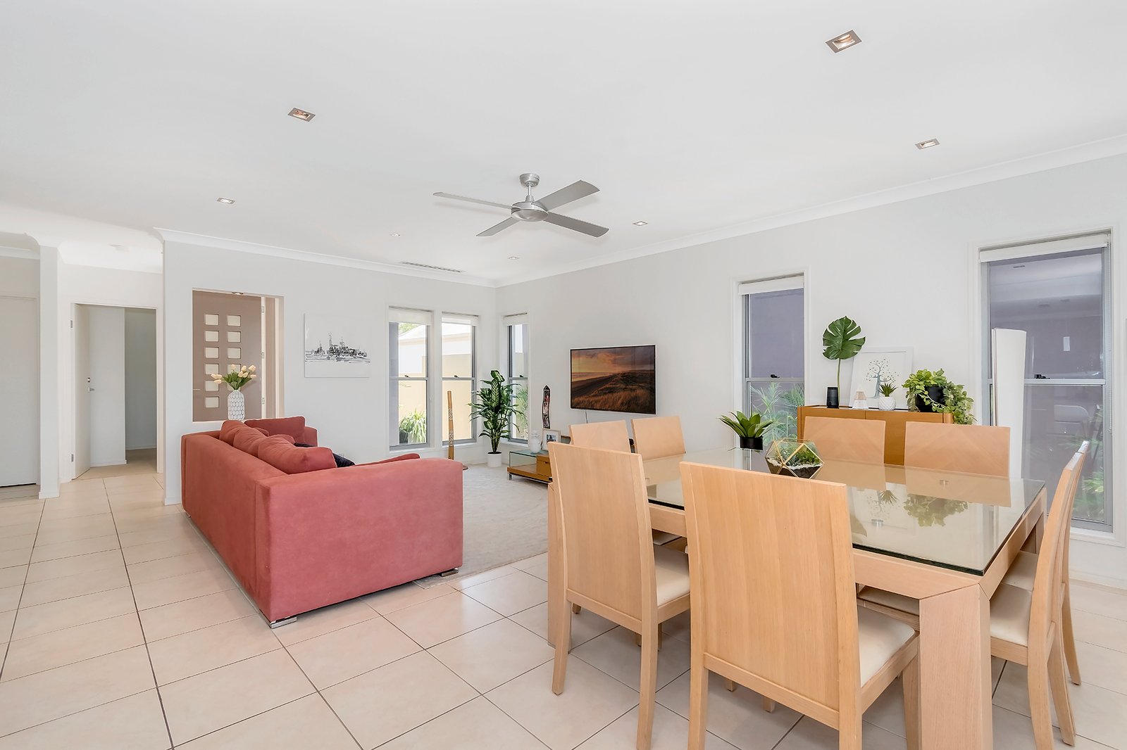3050 Quay South Drive CARRARA 4