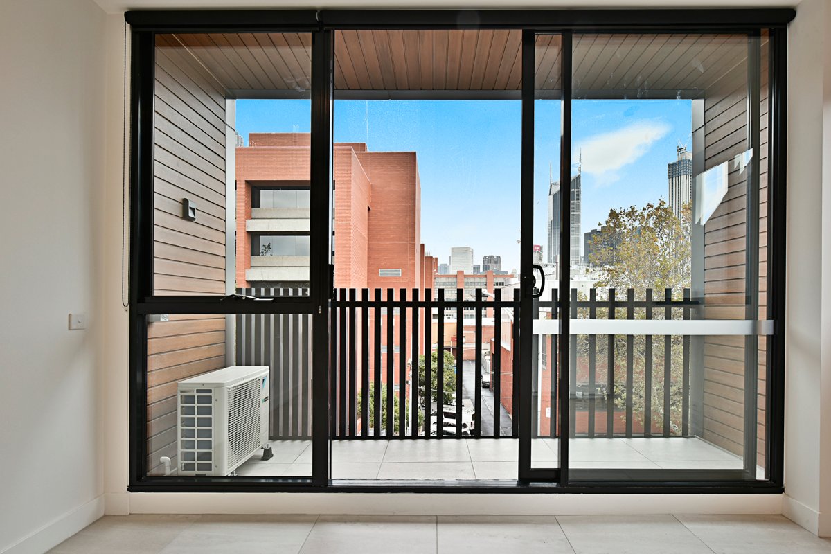 Gallery: 305/106 Queensberry Street