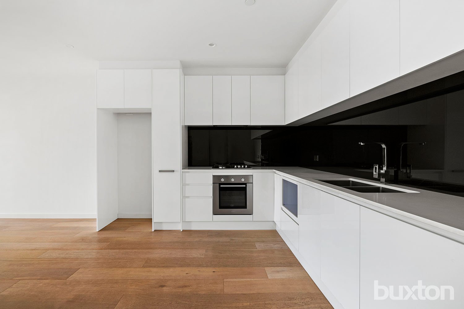 Gallery: 305/11 Central Avenue