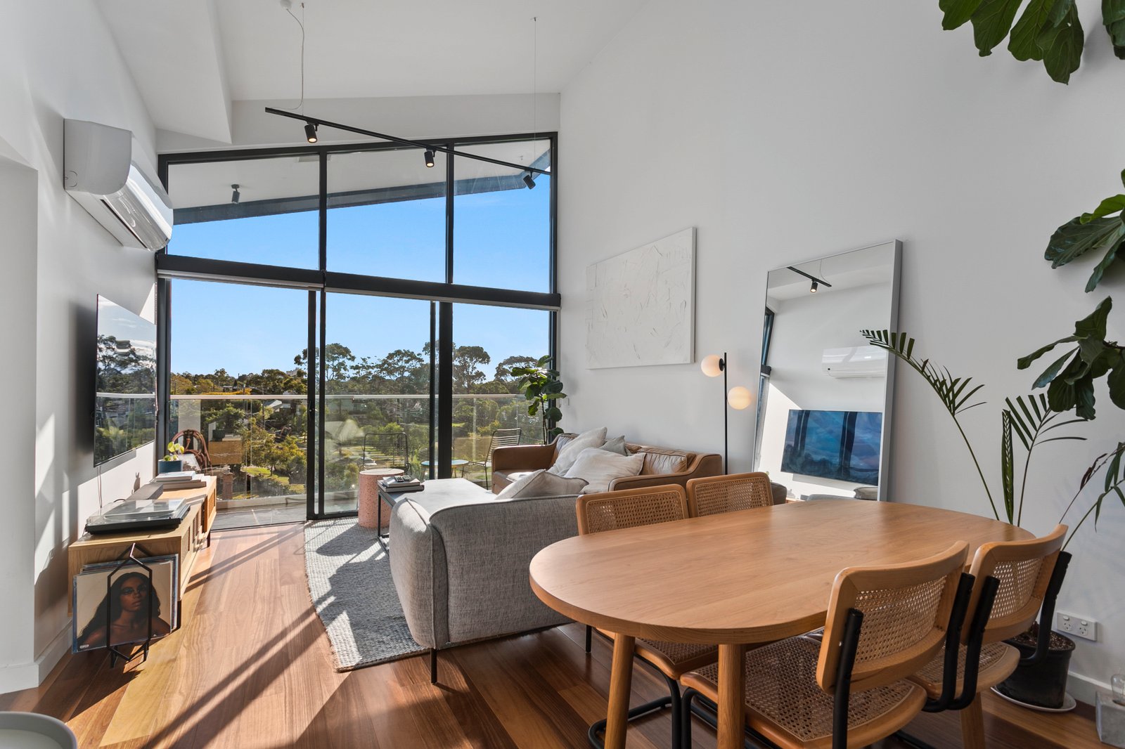 Gallery: 305/110 Roberts Street