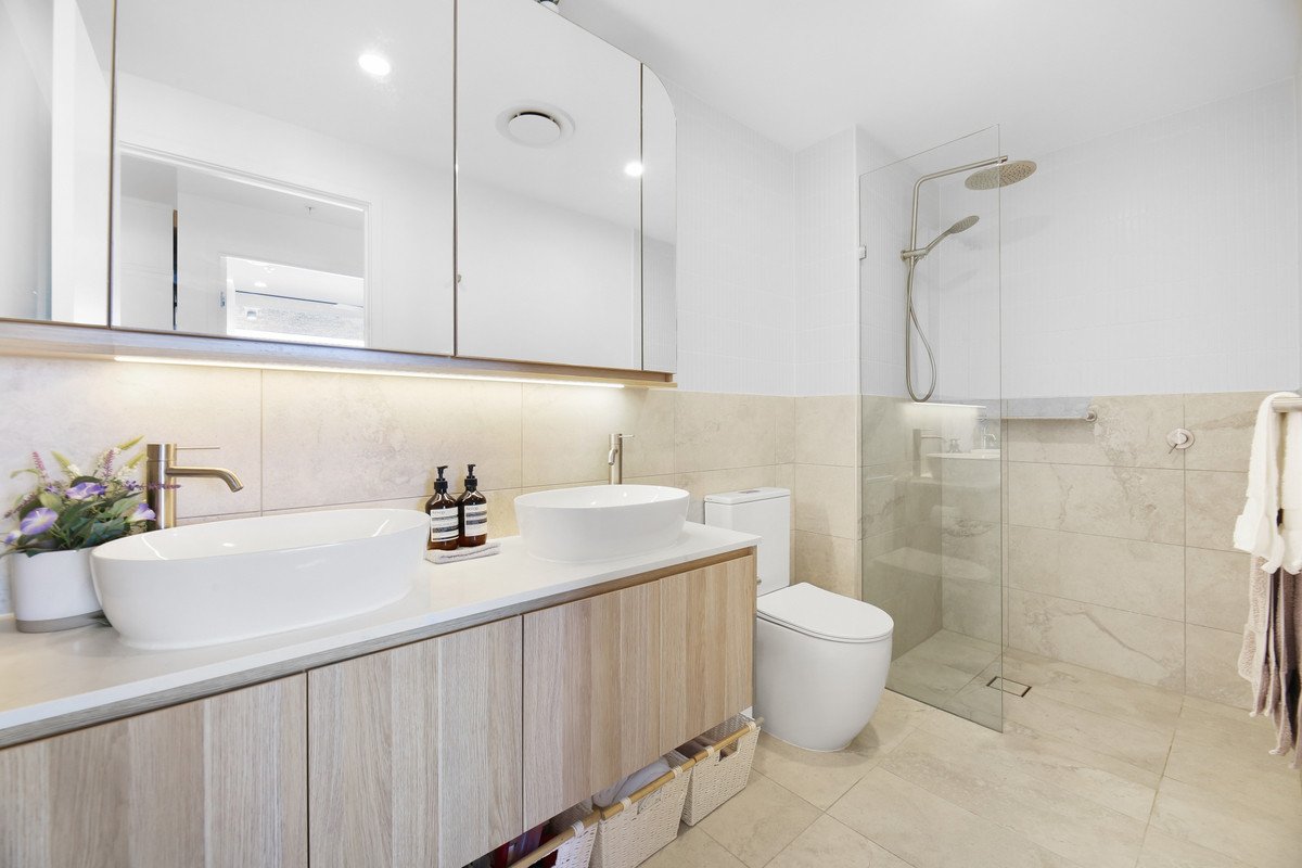 305/14 Twenty Eighth Avenue Palm Beach 10