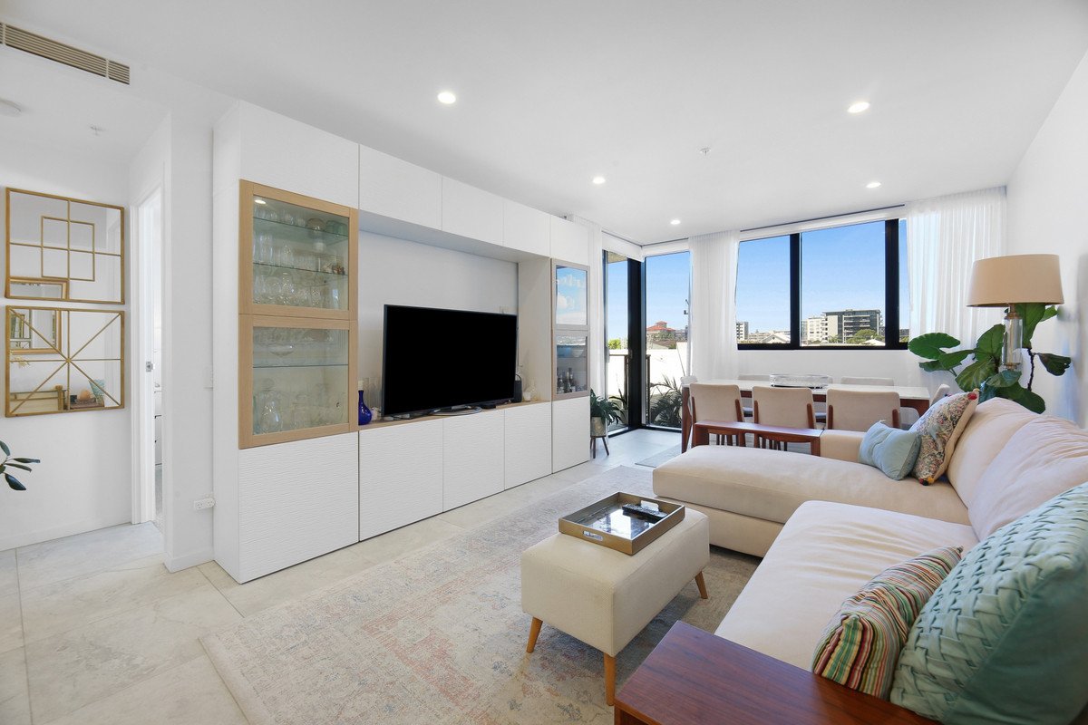 305/14 Twenty Eighth Avenue Palm Beach 14