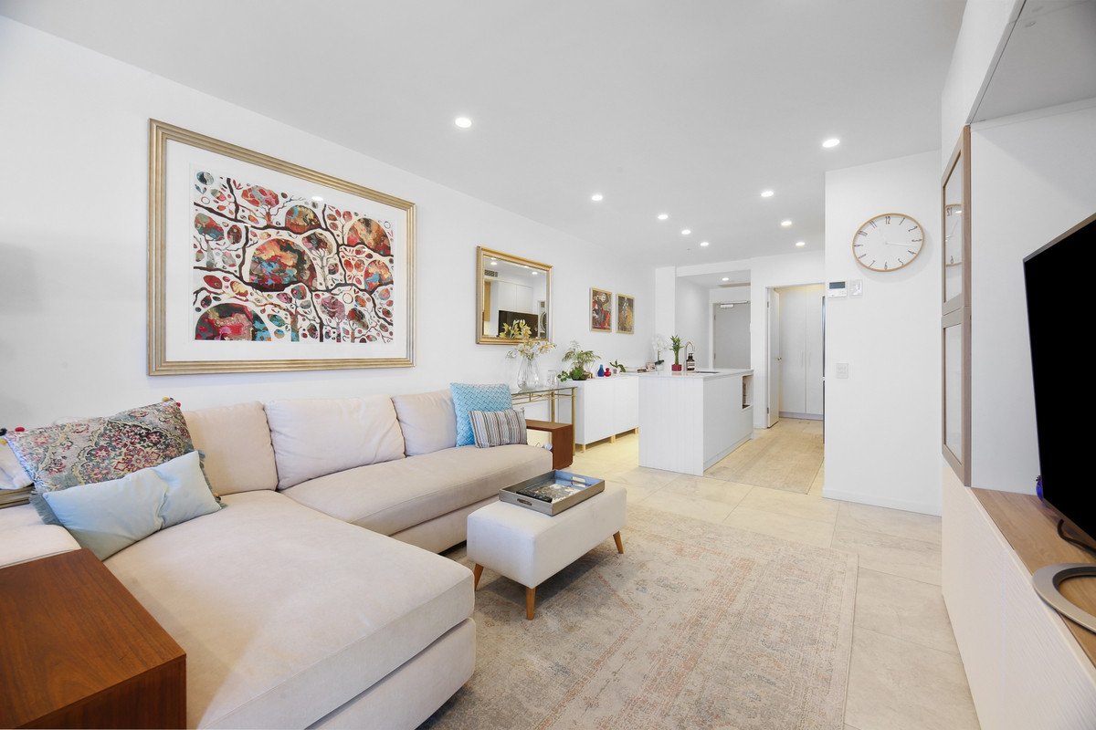 305/14 Twenty Eighth Avenue Palm Beach 16