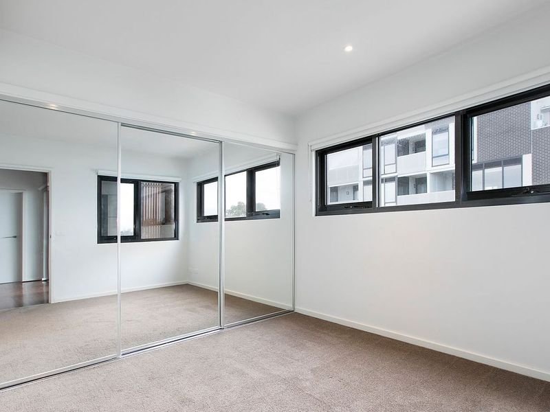 Gallery: 305/15 Balcombe Road