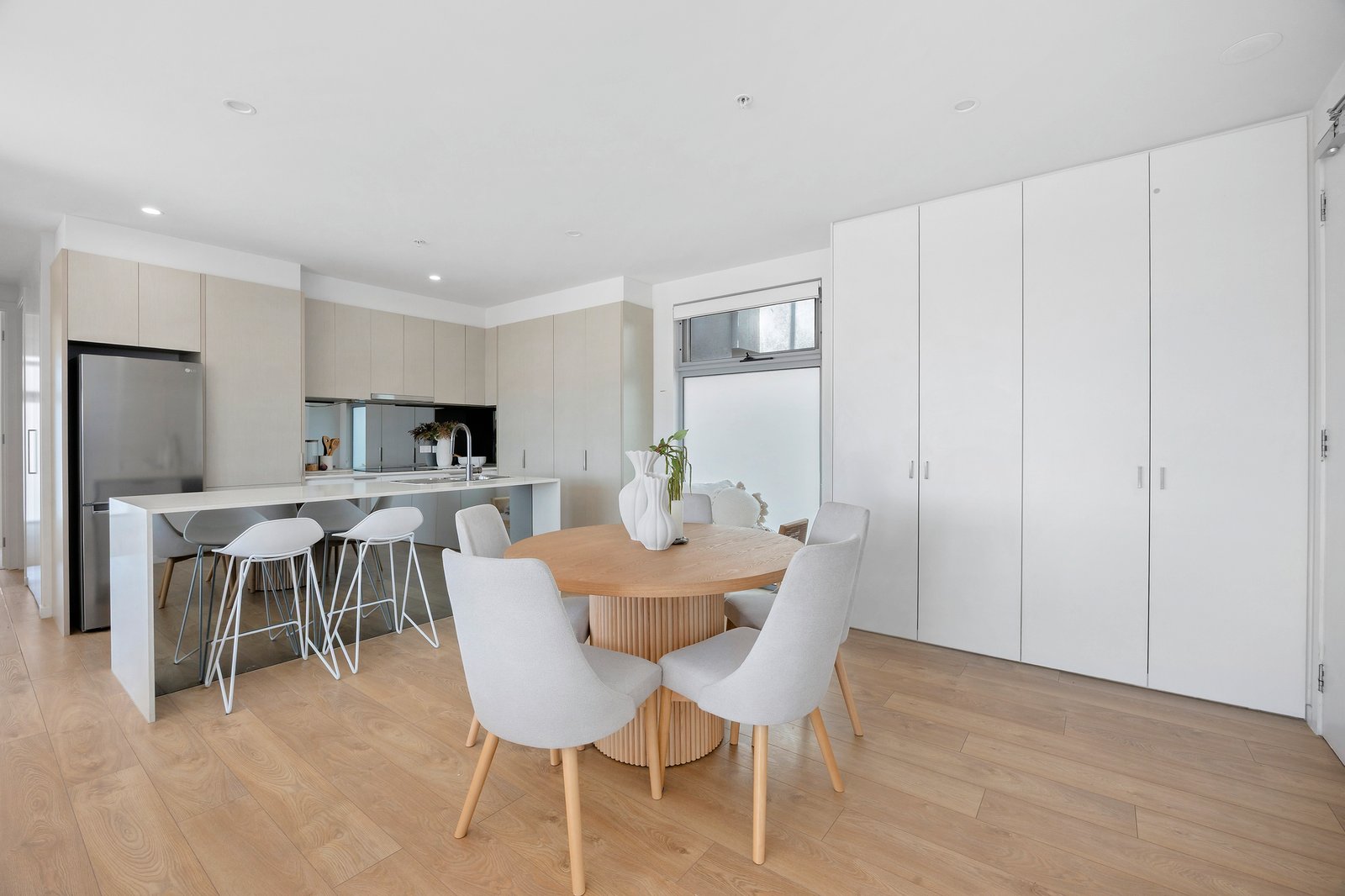 Gallery: 305/195 Station Street