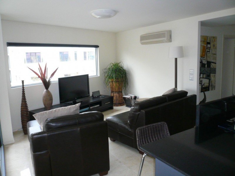 Gallery: 305/196 Albert Road