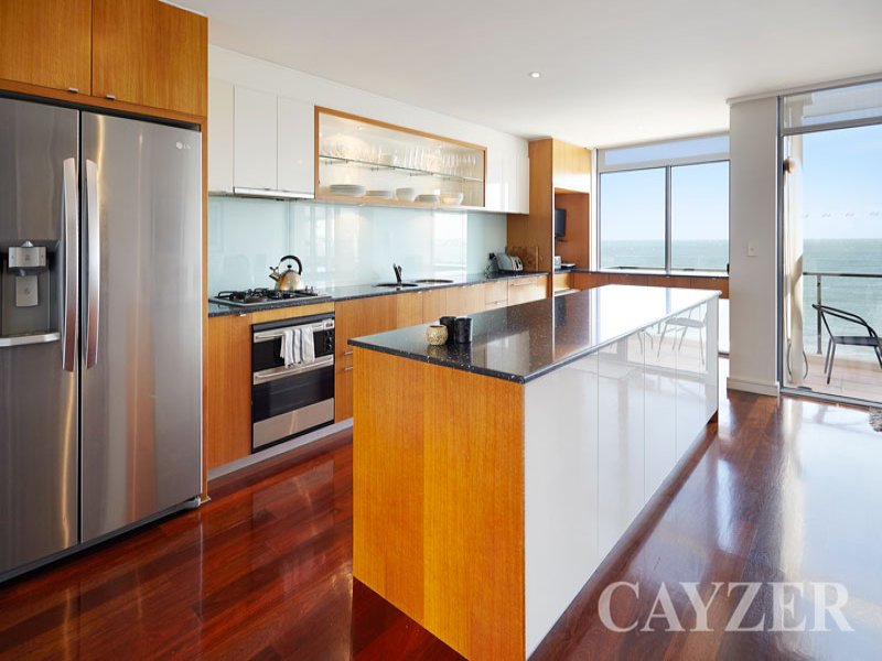 Gallery: 305/2 Pier Street