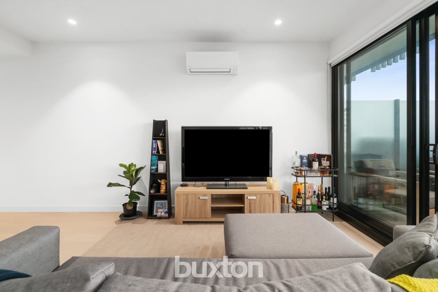 Gallery: 305/382-386 Burnley Street