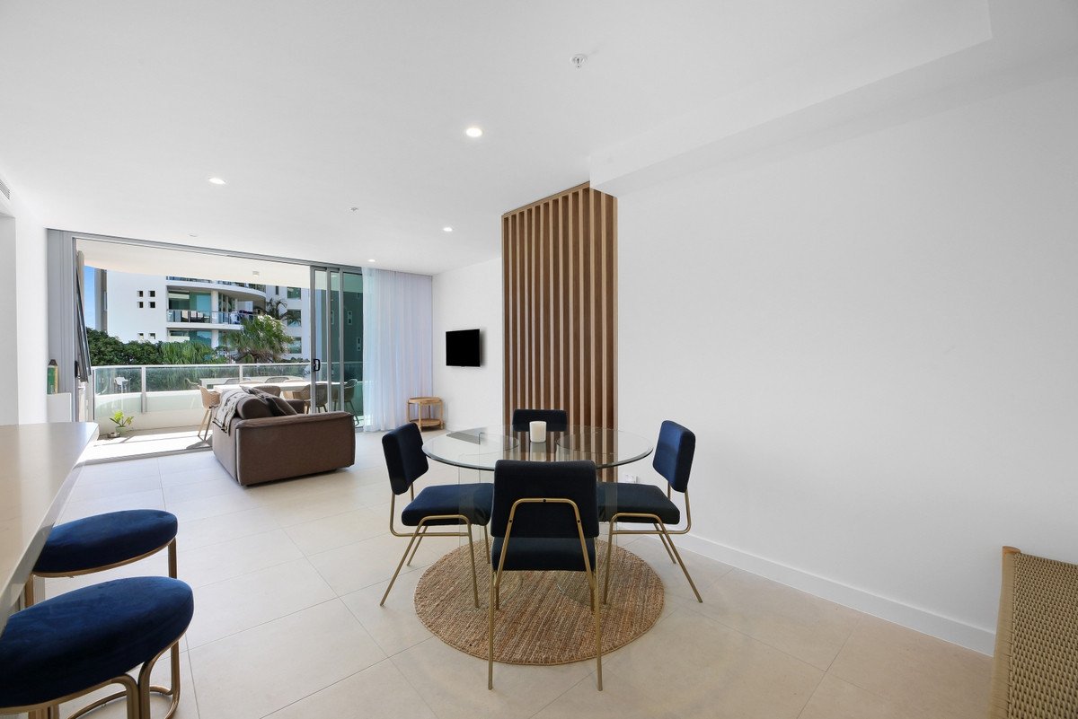 305/4 Twenty First Avenue Palm Beach 10