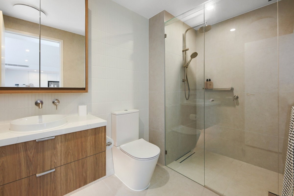 305/4 Twenty First Avenue Palm Beach 18