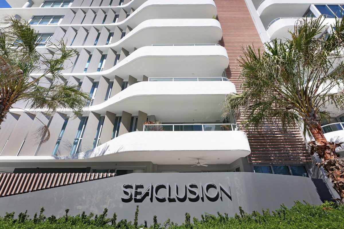 305/4 Twenty First Avenue Palm Beach 19