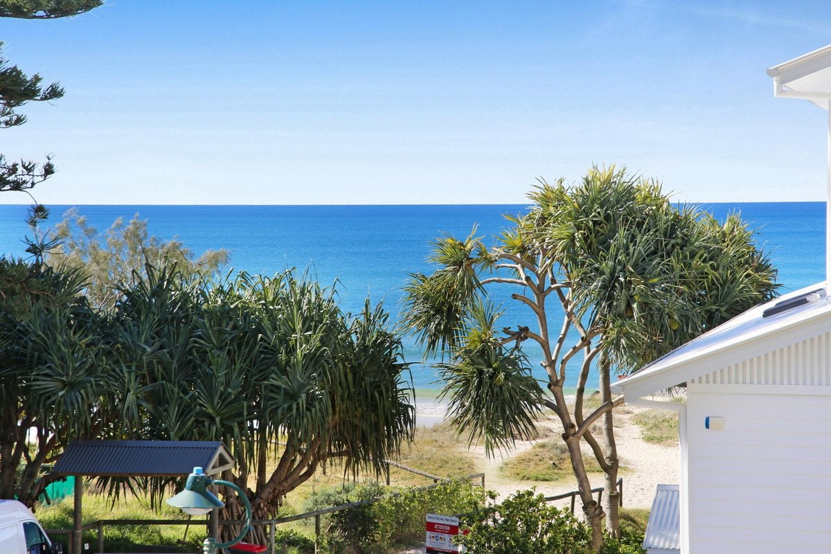 305/4 Twenty First Avenue Palm Beach 24