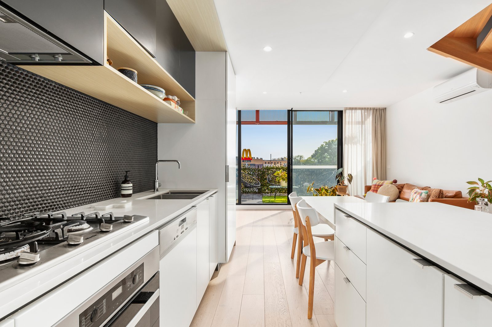 Gallery: 305/5-7 Nepean Highway