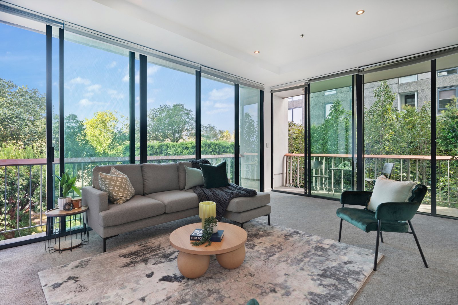Gallery: 305/582 St Kilda Road