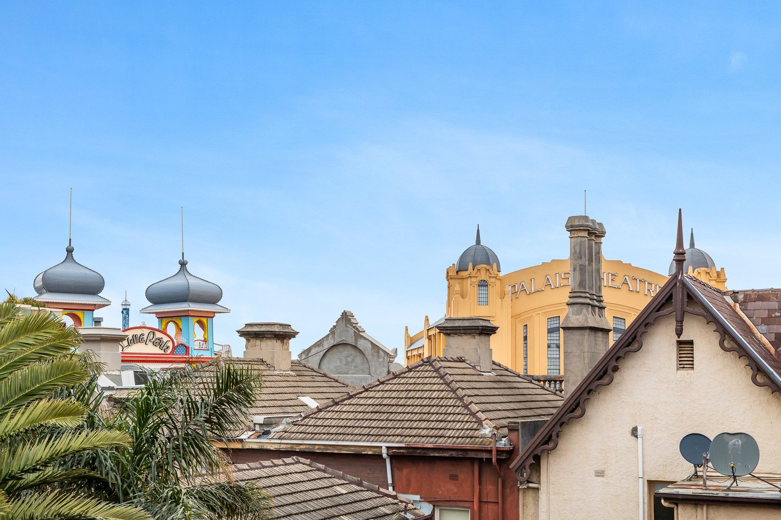 Gallery: 305/63 Acland Street
