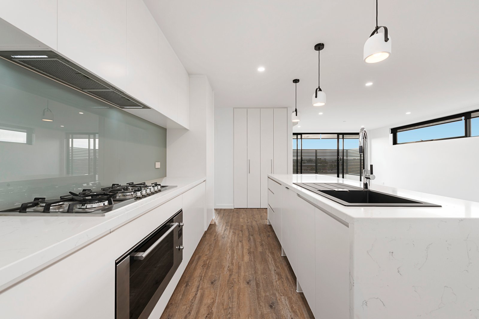 Gallery: 305/663-667 Centre Road