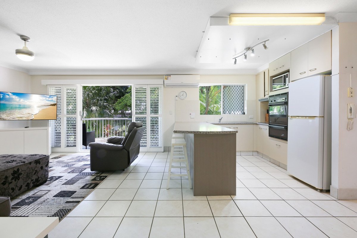 305/7 West Burleigh Road Burleigh Heads 2