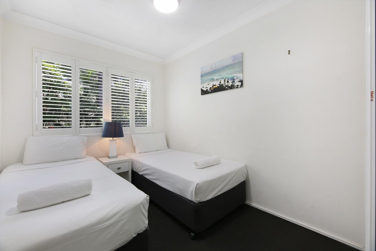 305/7 West Burleigh Road Burleigh Heads 12