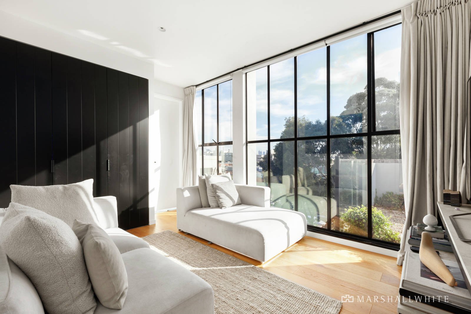 305/8 James Street, Windsor, VIC