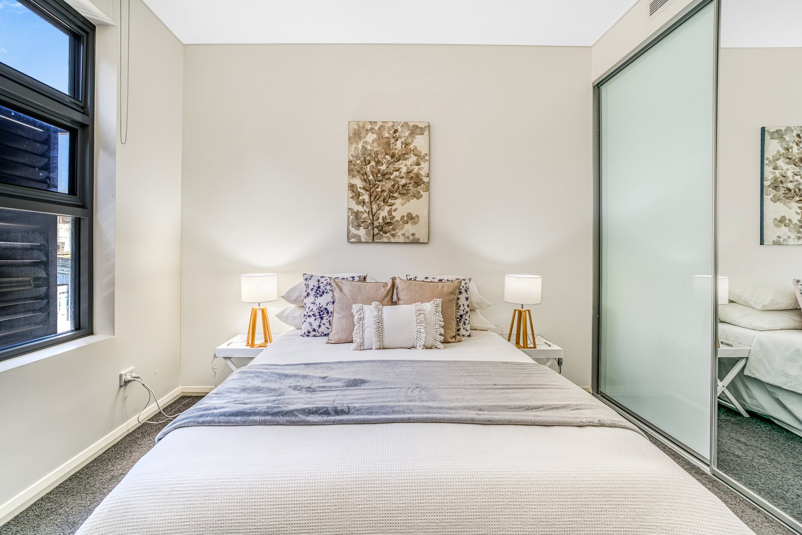 305/843 New Canterbury Road DULWICH HILL 8