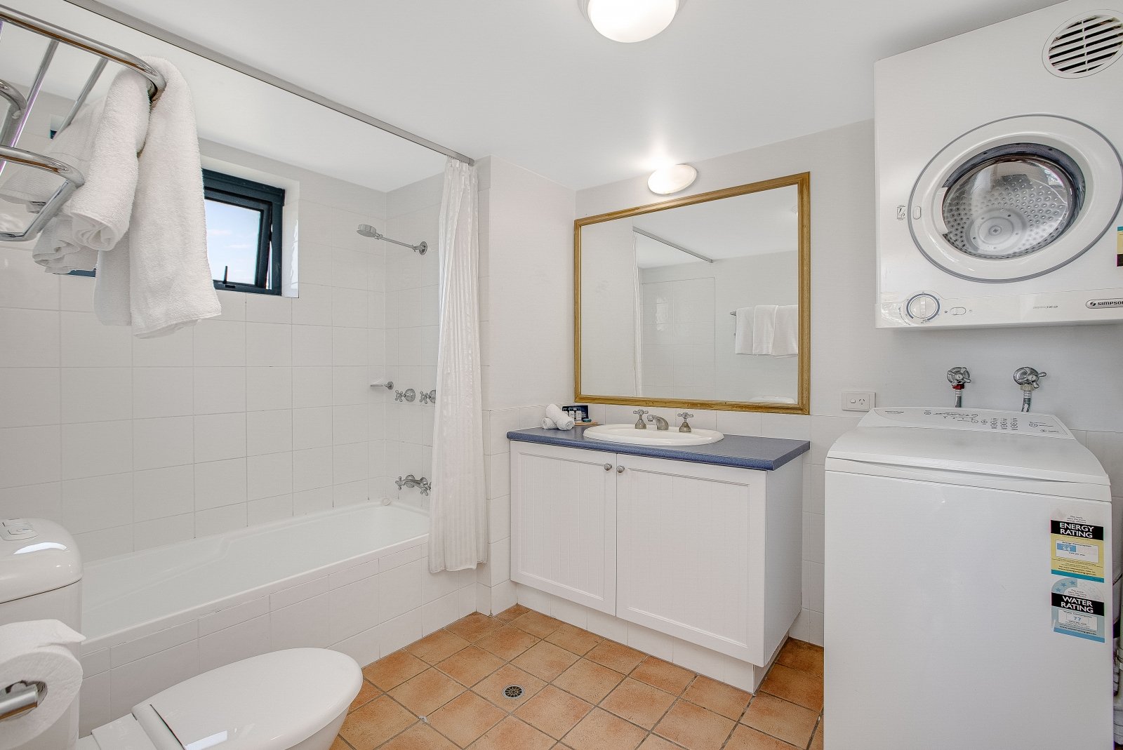 305/99 Griffith St  COOLANGATTA 8