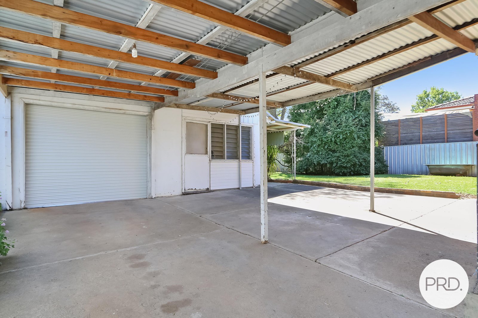 306 Walsh Street ALBURY 6