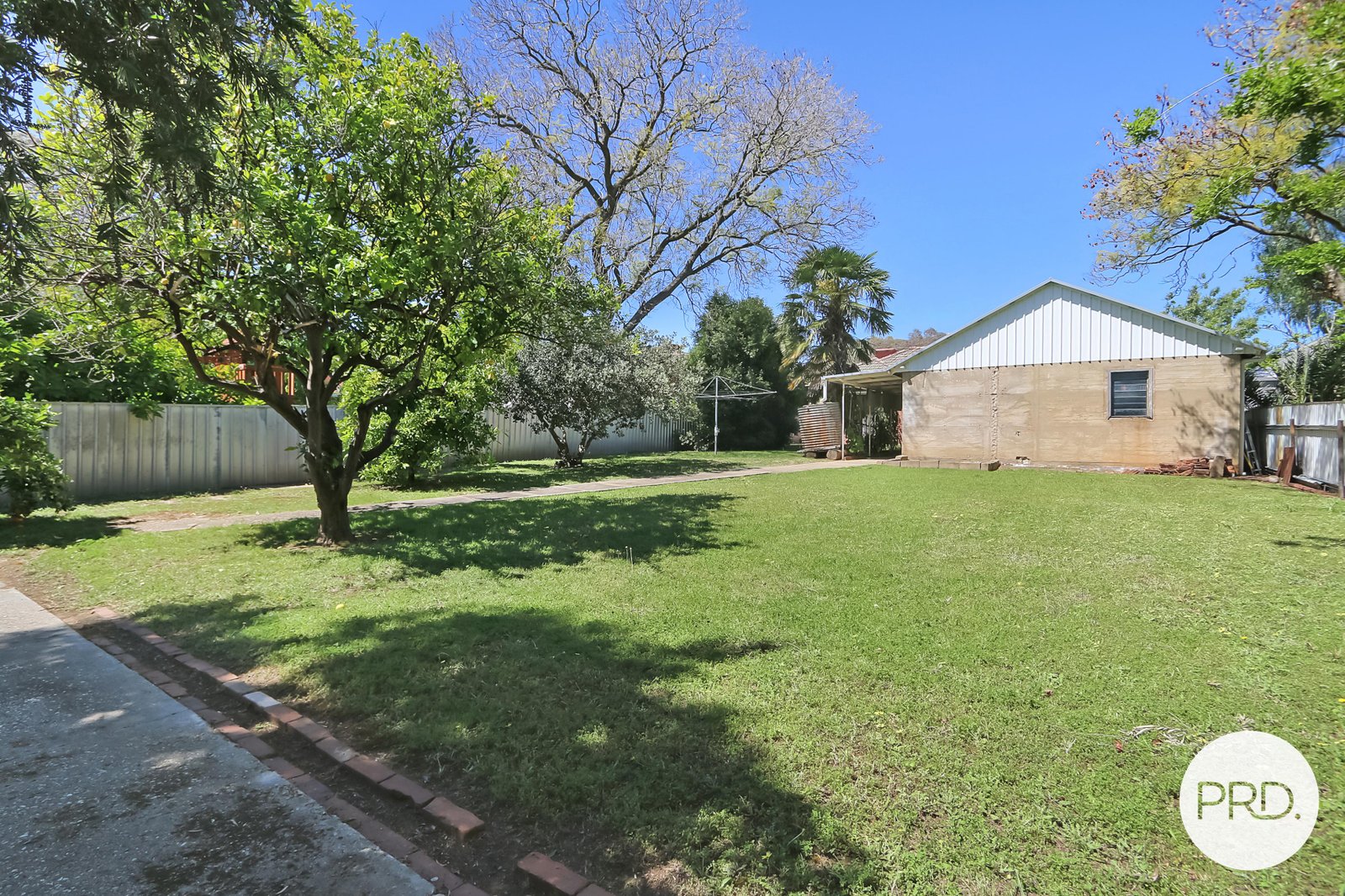 306 Walsh Street ALBURY 8