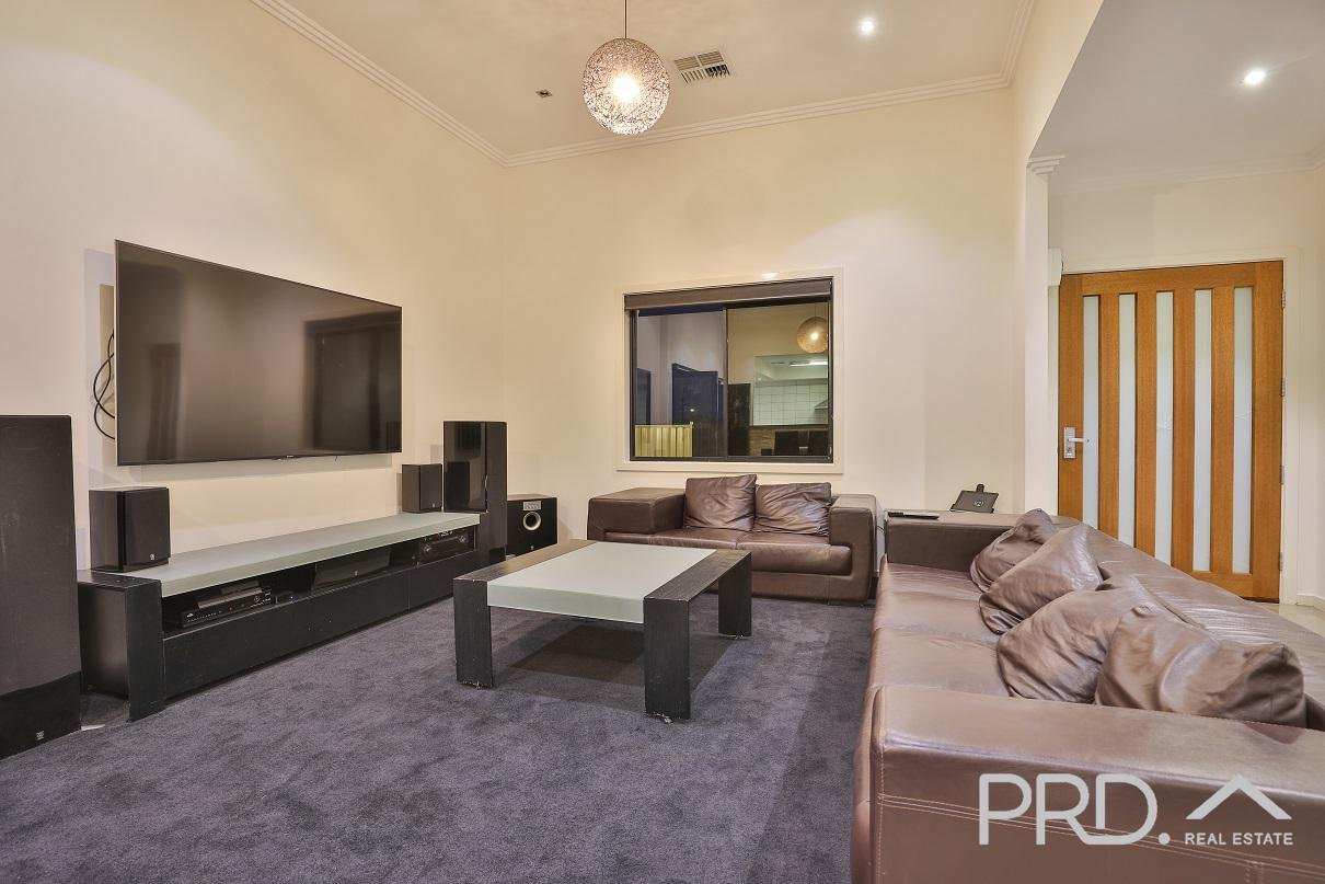 3060 Fifteenth Street IRYMPLE 8