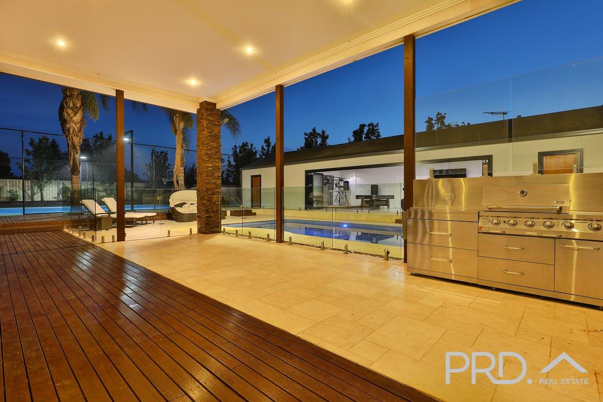 3060 Fifteenth Street IRYMPLE 18