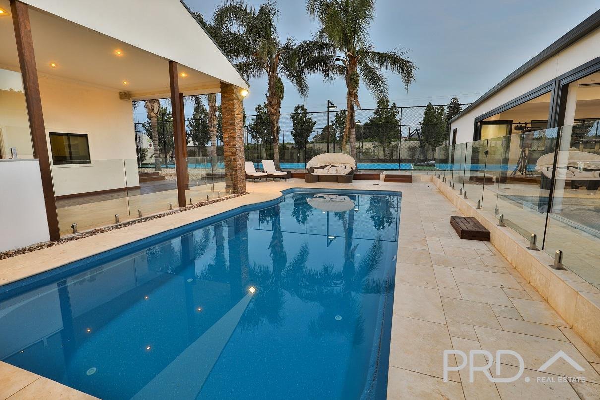 3060 Fifteenth Street IRYMPLE 20