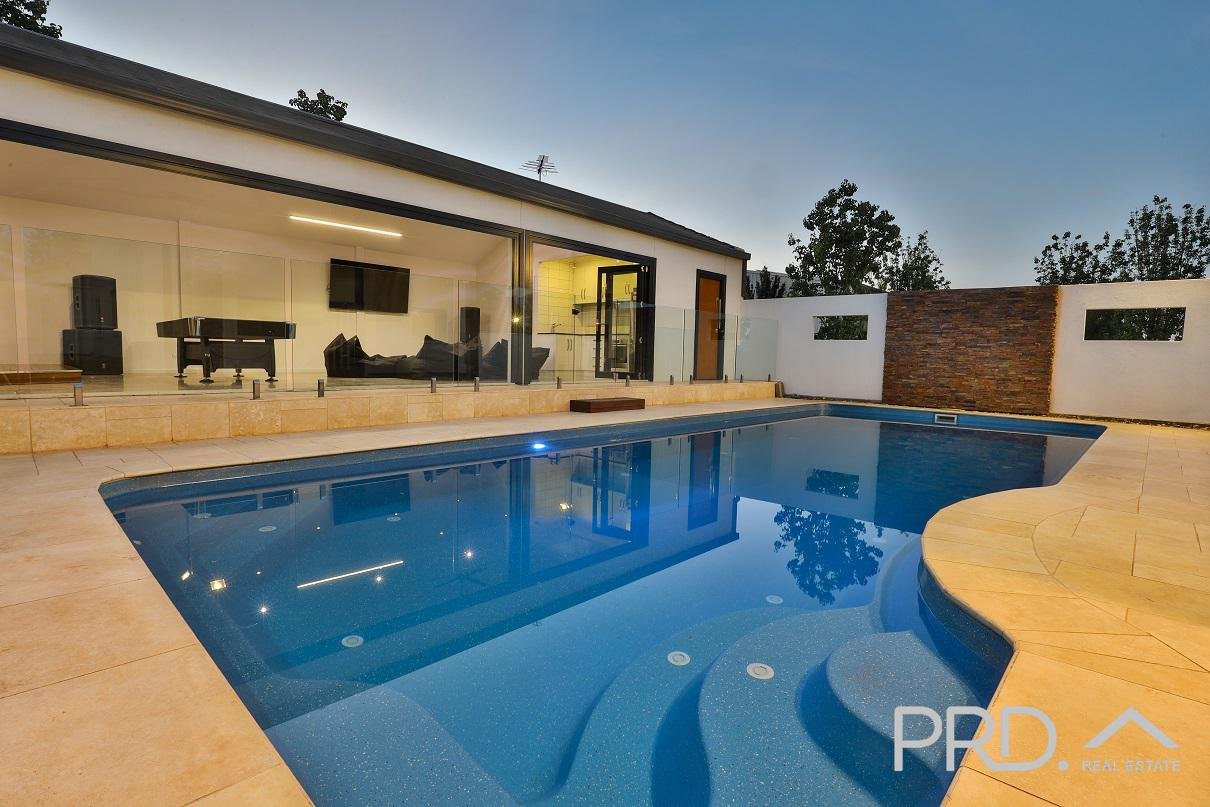 3060 Fifteenth Street IRYMPLE 22