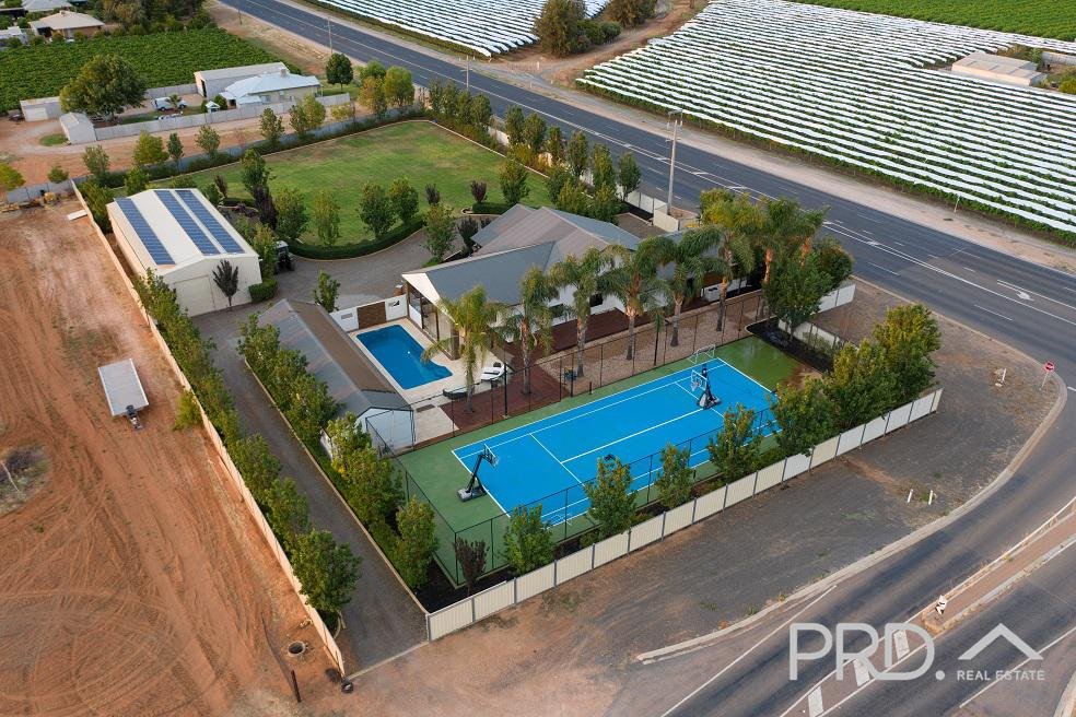 3060 Fifteenth Street IRYMPLE 35