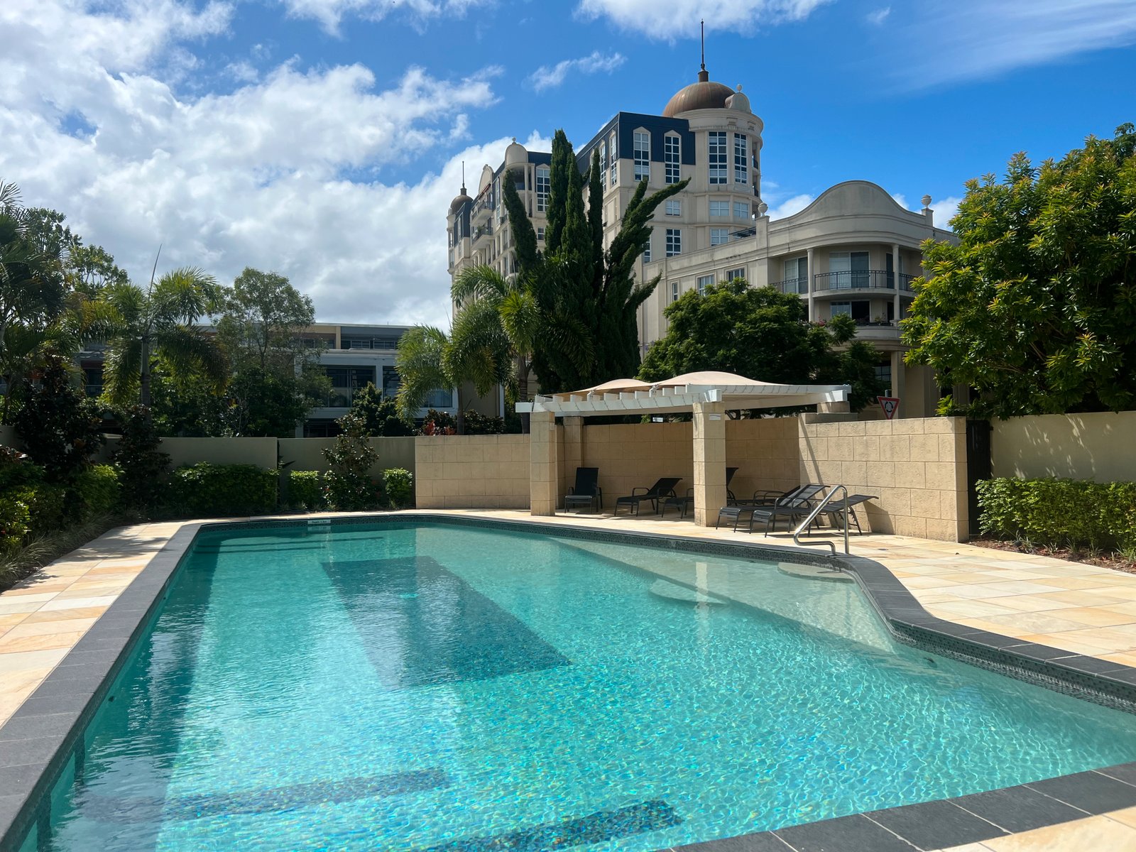 3061 Quay South Drive CARRARA 8