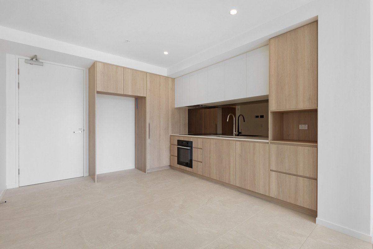 306/1 Tenth Avenue Palm Beach 6