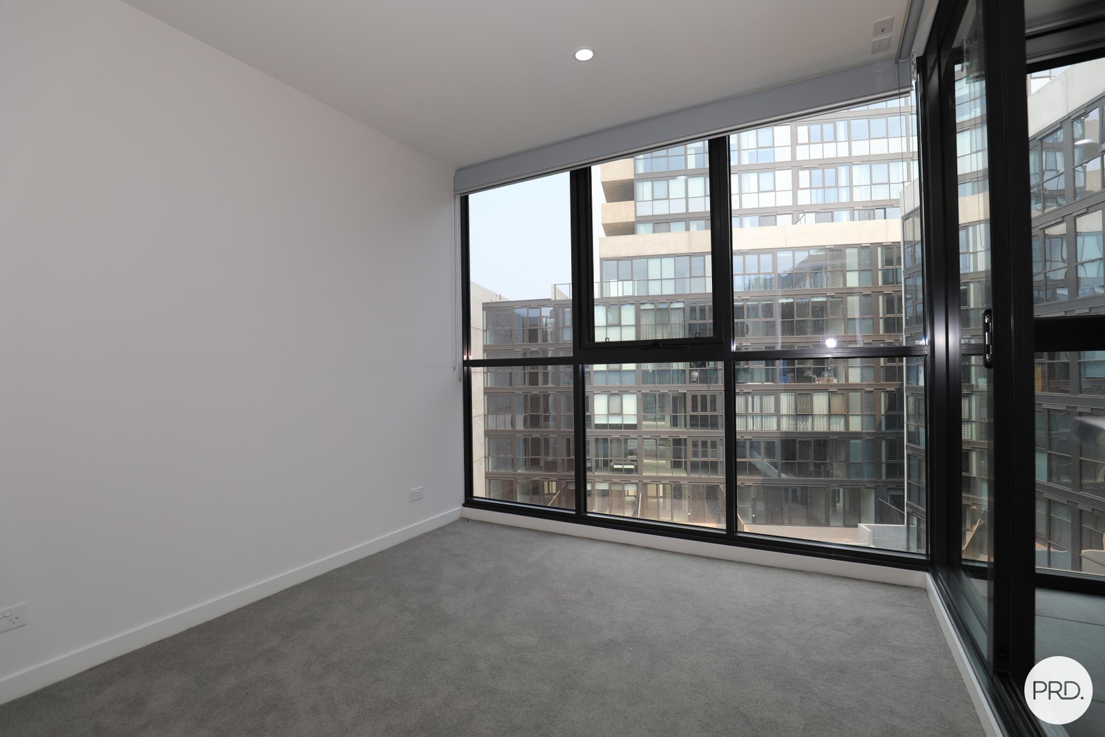 306/2 Batman Street BRADDON 8