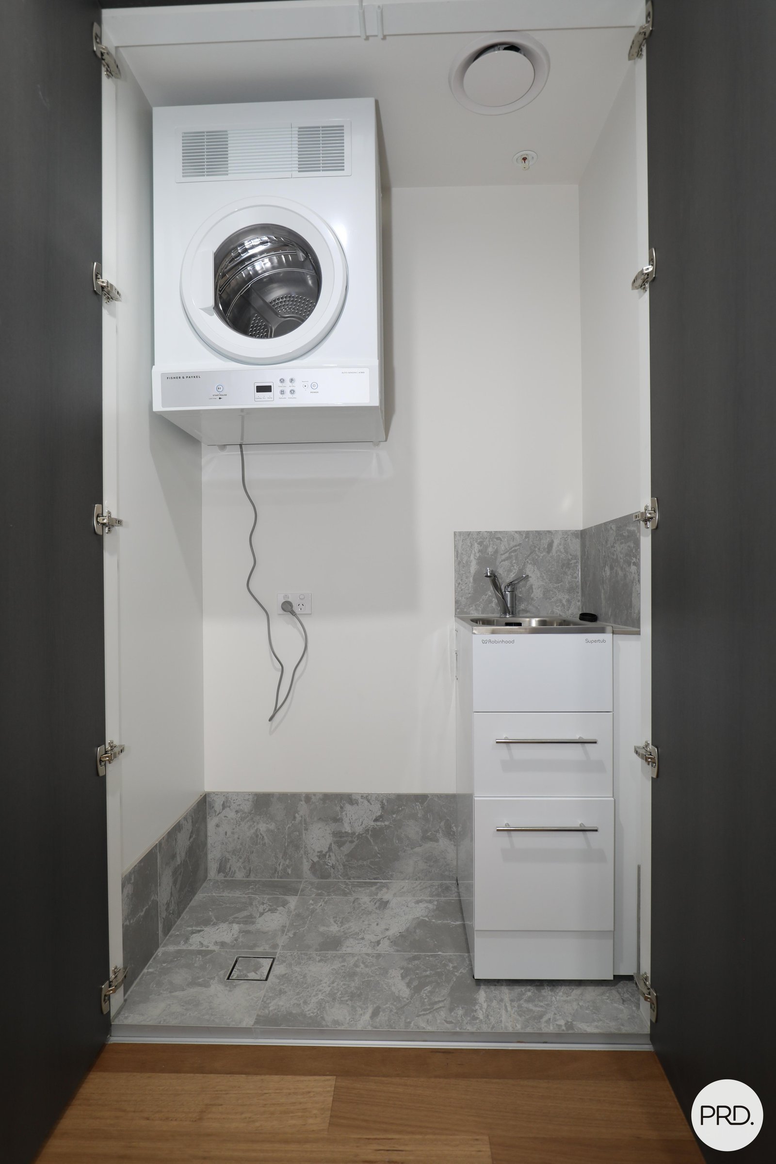 306/2 Batman Street BRADDON 10