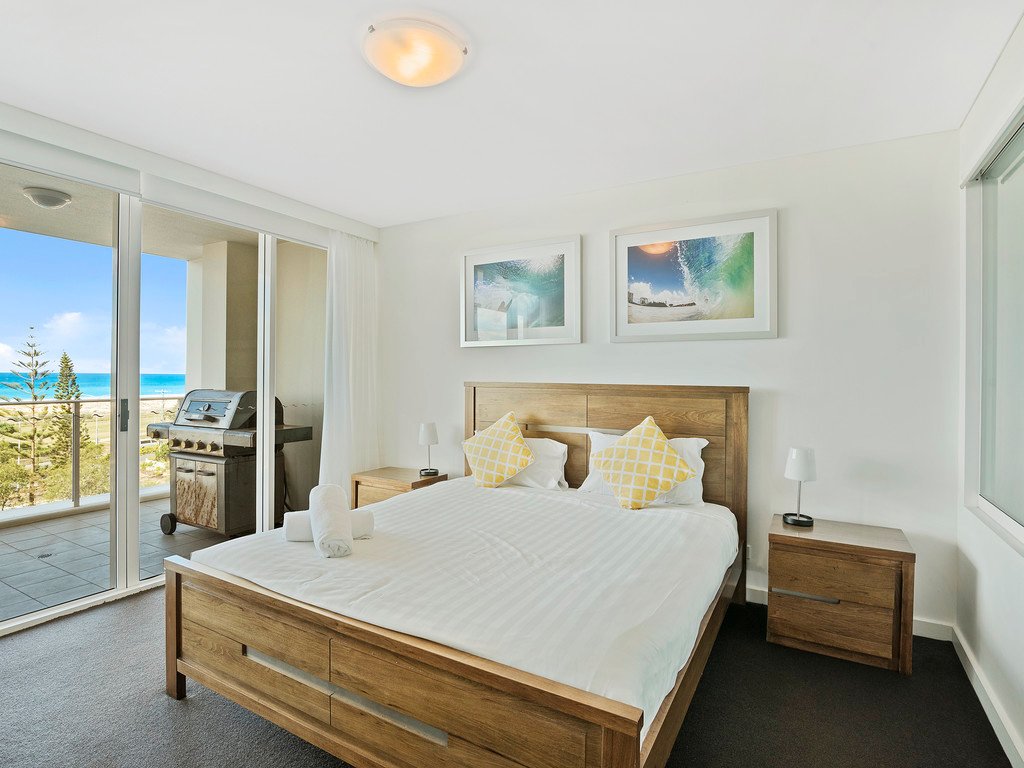306/2 Creek St  COOLANGATTA 4