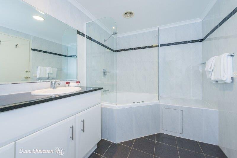 306/2 Messines Street SHOAL BAY 25