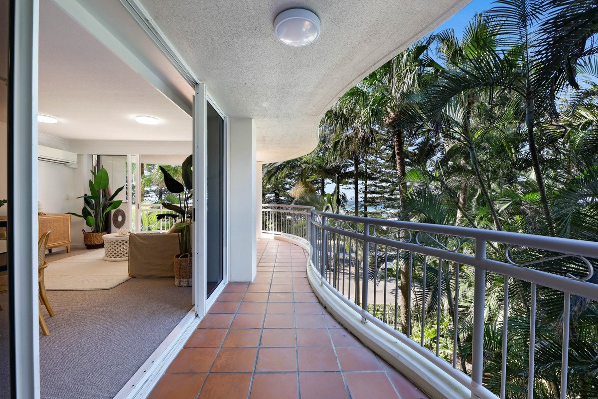 306/220 The Esplanade Burleigh Heads 12