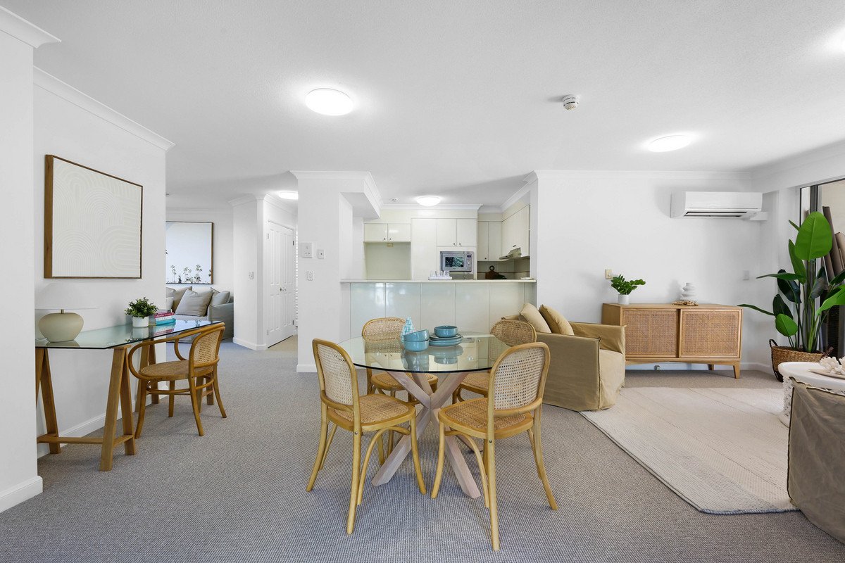 306/220 The Esplanade Burleigh Heads 8