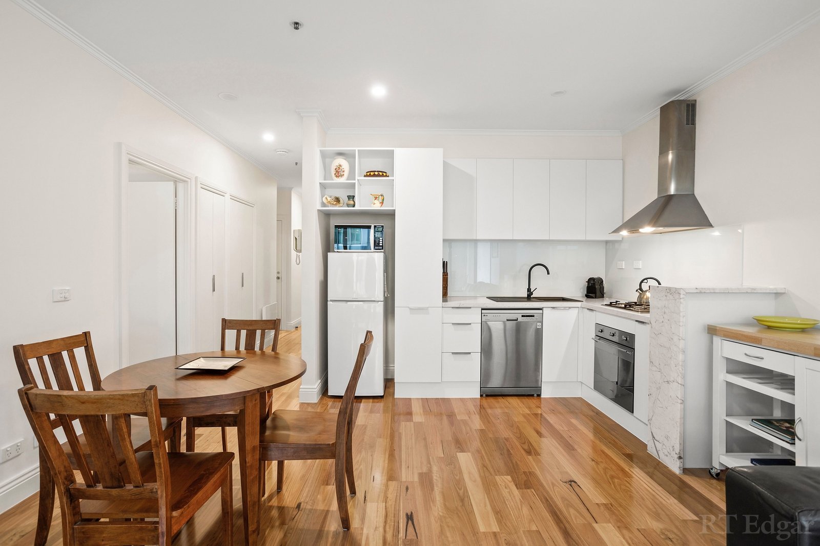 Real Estate and Property in 306/360 St Kilda Road, Melbourne, VIC