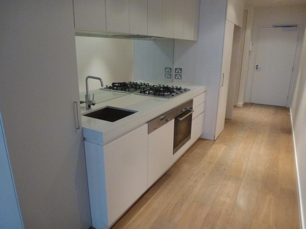 Gallery: 306/380 Bay Street