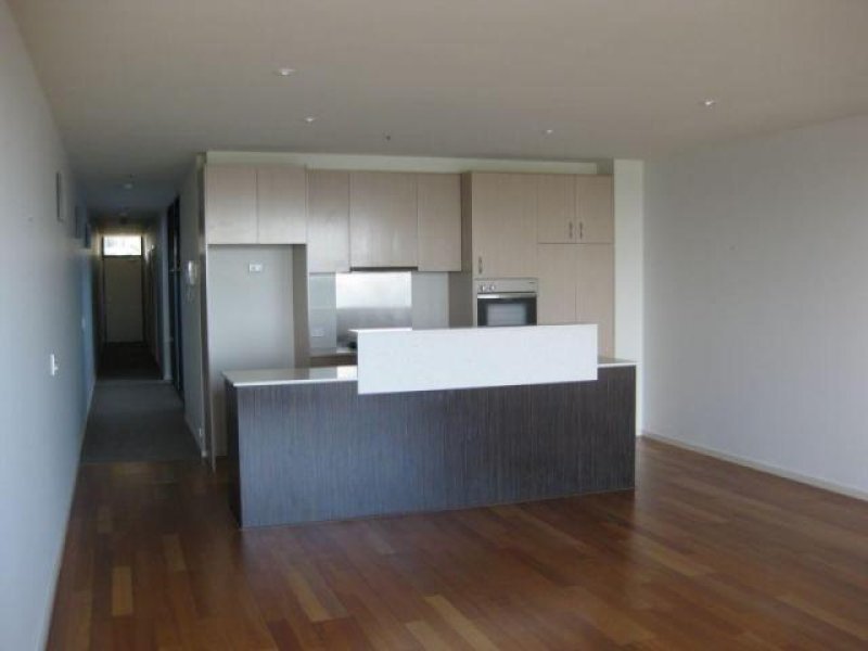 Gallery: 306/49 Beach Street