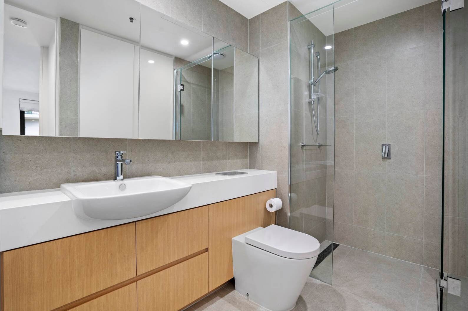 Gallery: 306/5B Remington Drive
