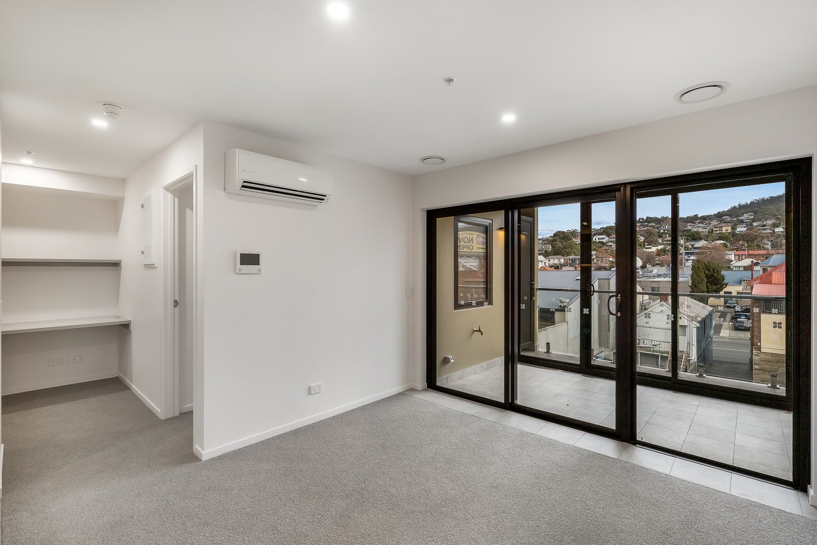 30/66 Burnett Street HOBART 4